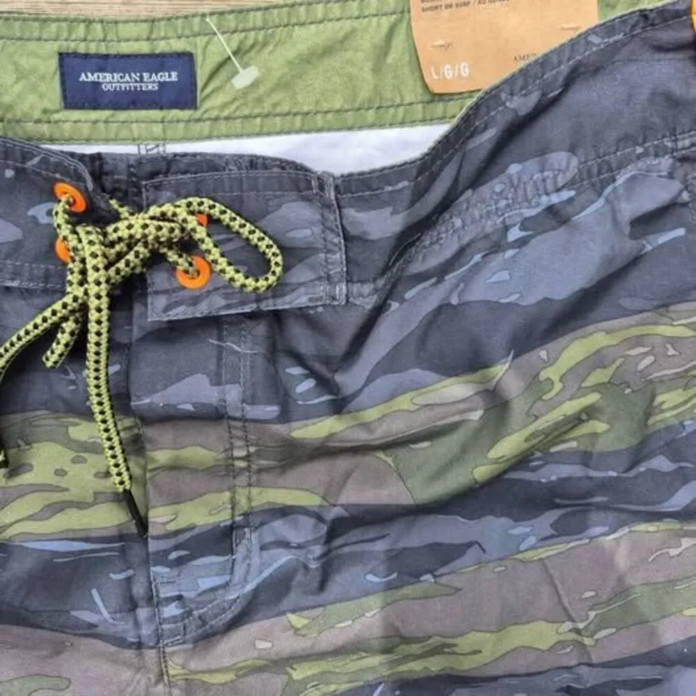 American Eagle Men's Board Shorts - Large - New with Tags
